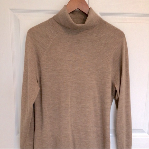 Banana Republic Sweaters - Banana Republic camel turtleneck L